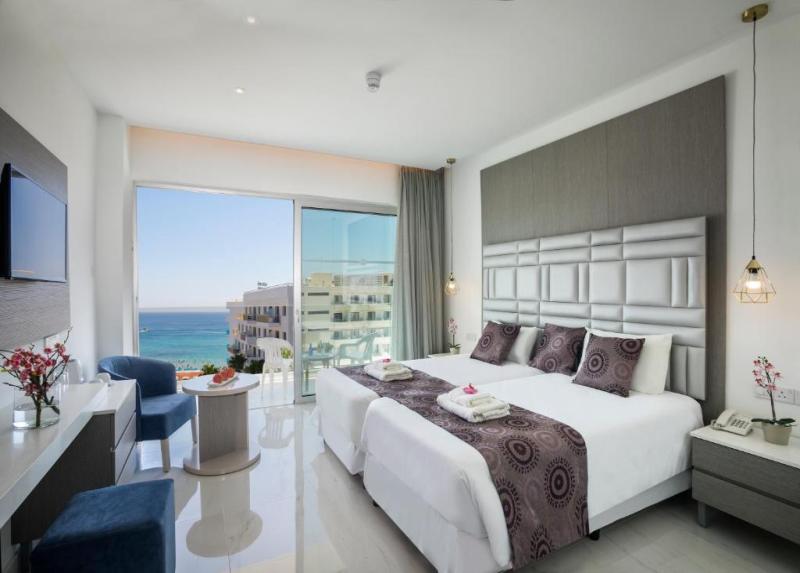 Tsokkos Beach Hotel