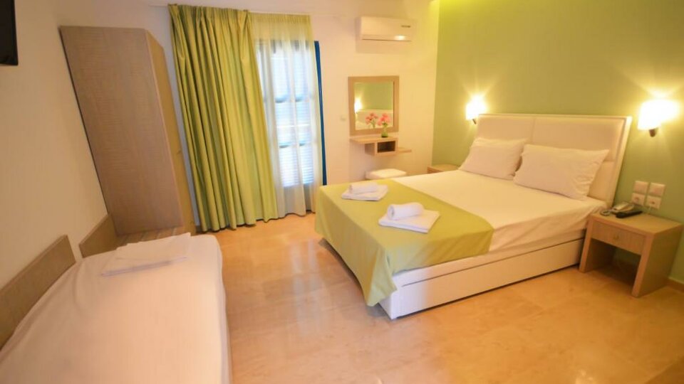 Paraktio Hotel