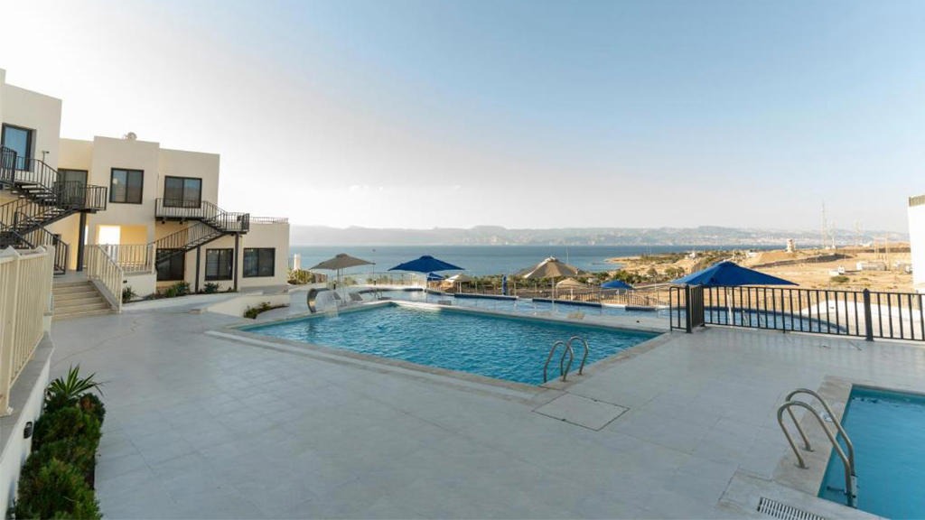 Diamond Palm Resort