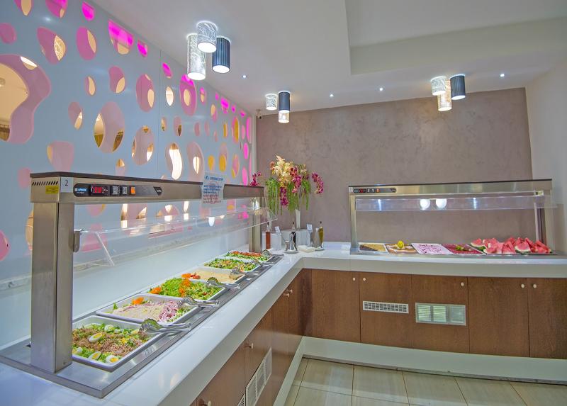 New Famagusta & Suites Hotel