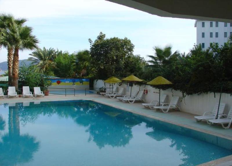 Amos Hotel