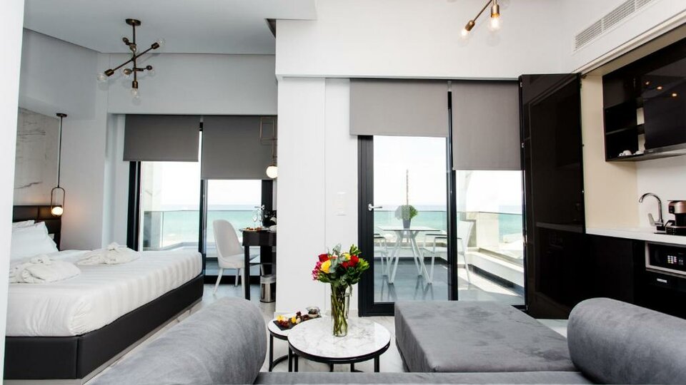 Crystal Villas and Suites