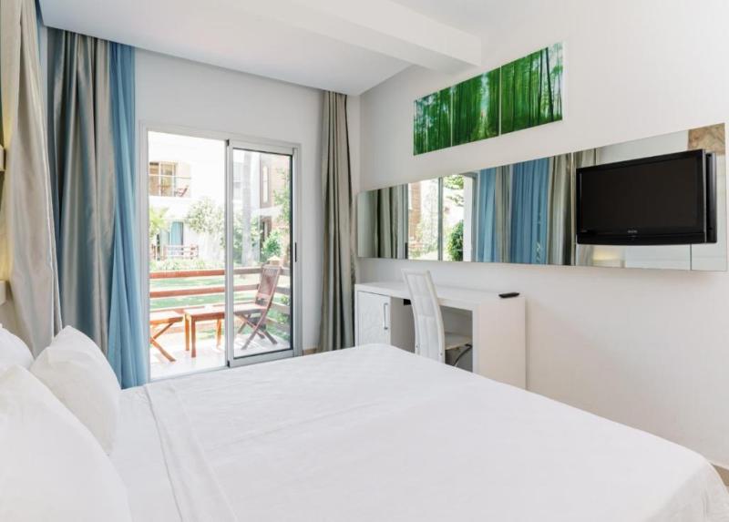 Costa Luvi Hotel