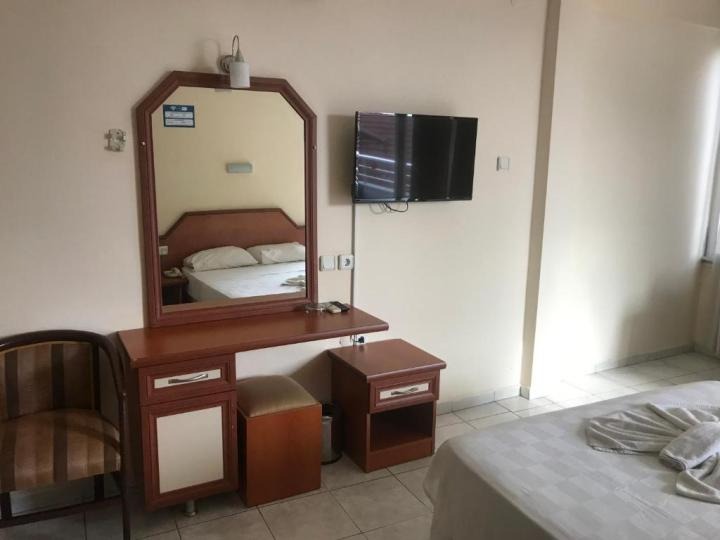 Muz Hotel