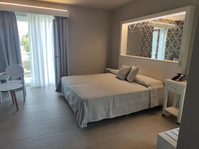 Hotel Is Serenas Badesi Resort