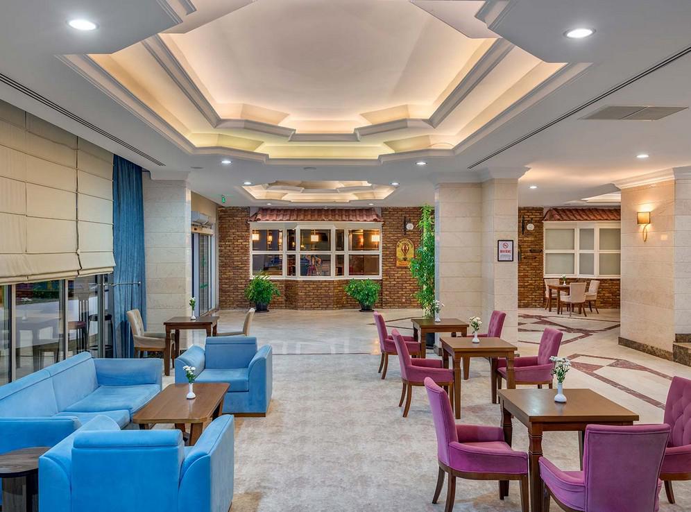Green Max Hotel