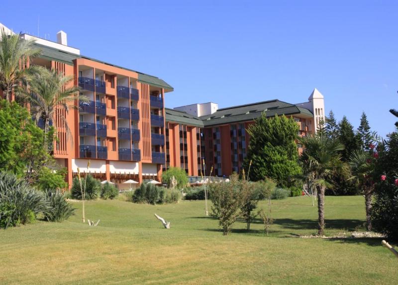 Aqi Pegasos Resort Hotel