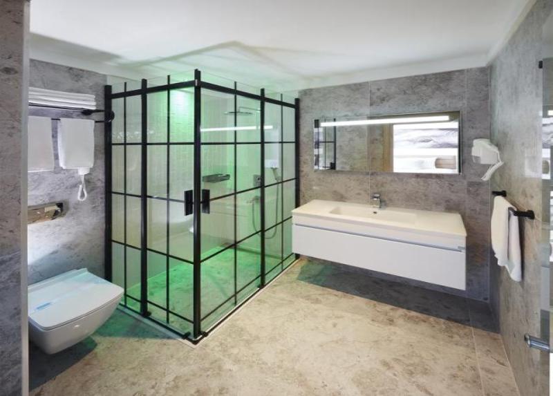 Lalila Blue Suites Hotel