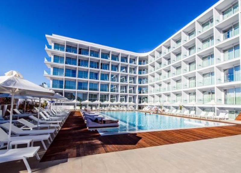 Eleana Hotel