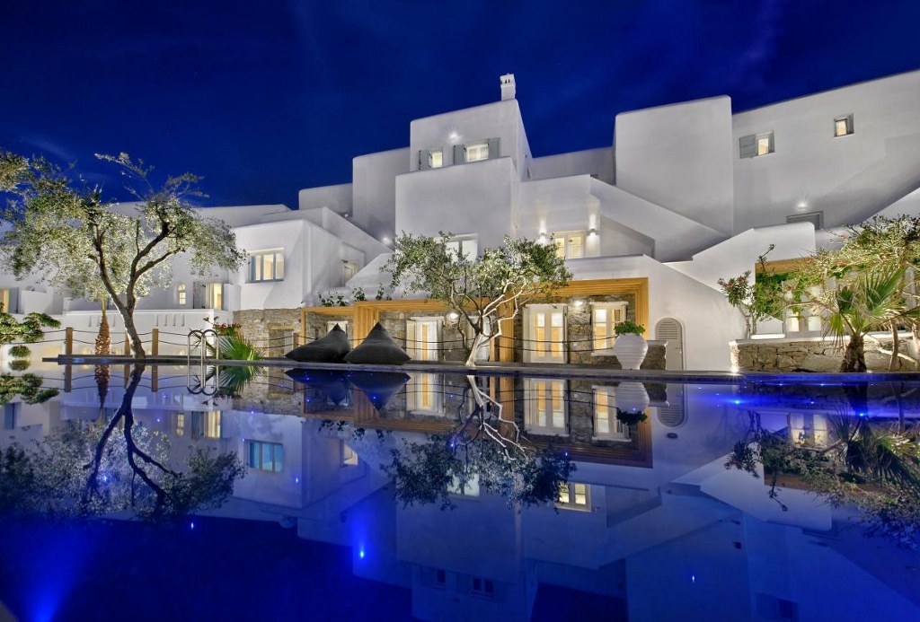 Petinos Hotel
