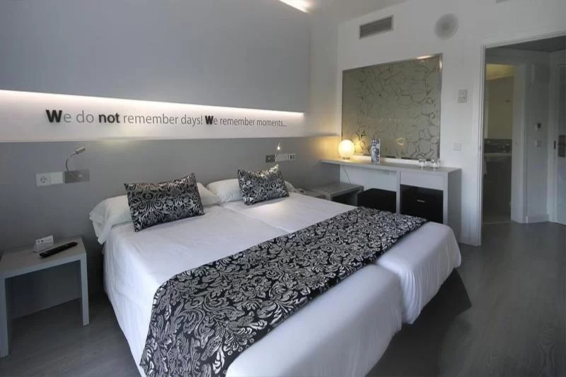 Hotel Pamplona BG