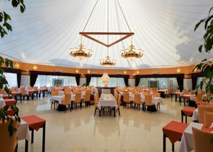 Latanya Park Resort