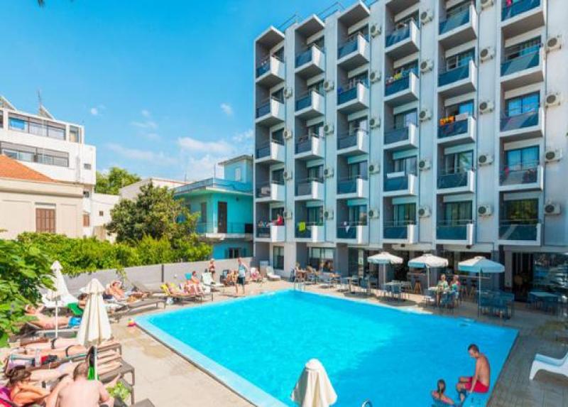 Amphitryon Boutique Hotel