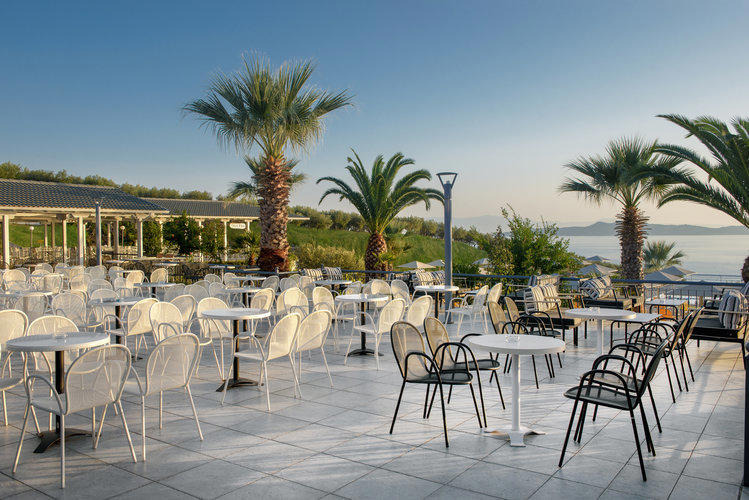 Hotel Akrathos Beach