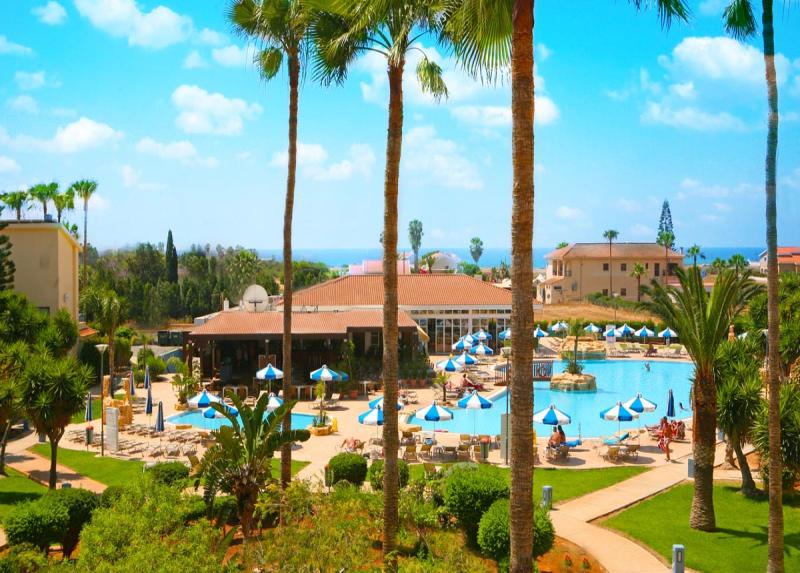 Makronisos Holiday Village Hotel