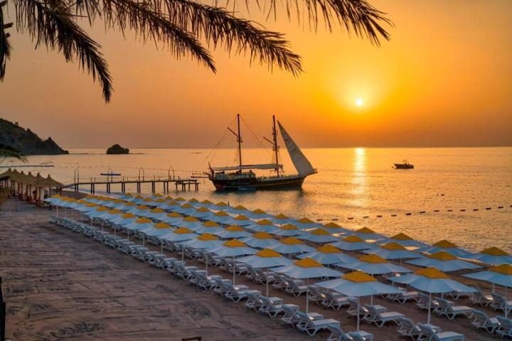 Hotel Pirate's Beach Club