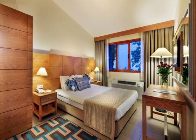 Pine Bay Holiday Resort Hotel