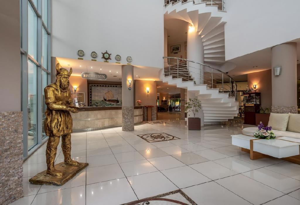 Hotel Grand Viking