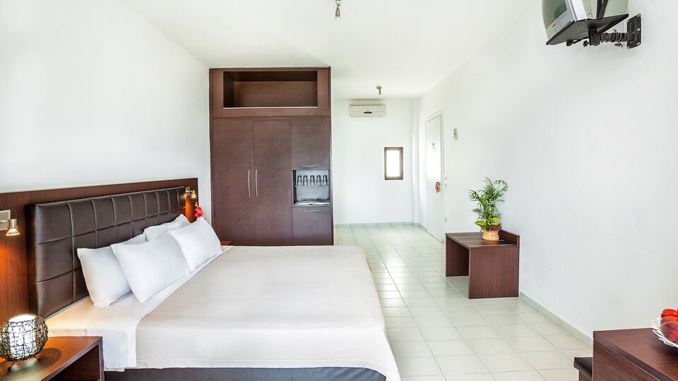 Hotel Xenios Dolphin Beach
