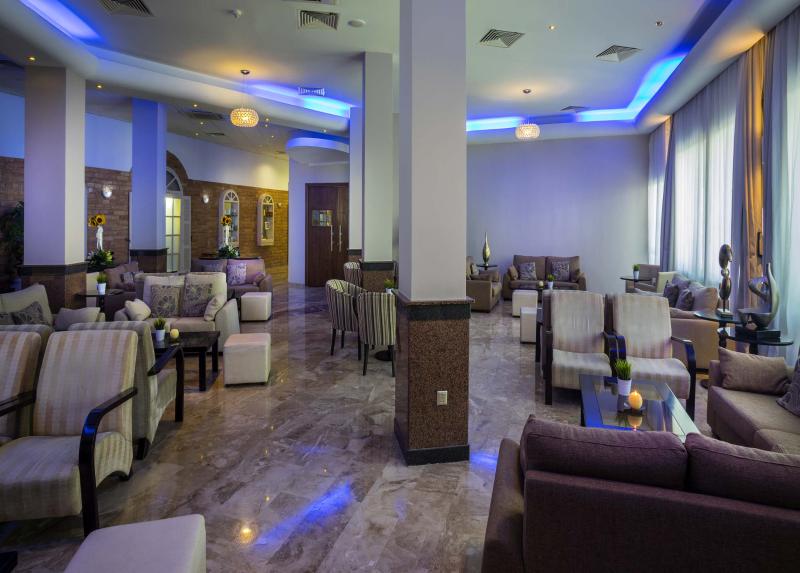 Pavlonapa Beach Hotel