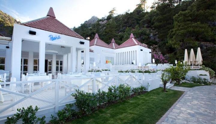 Hillside Beach Club