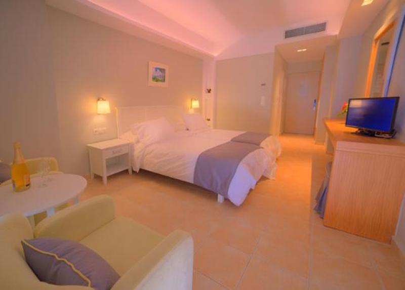 Elea Beach Hotel