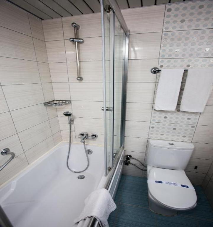 Dosi Hotel