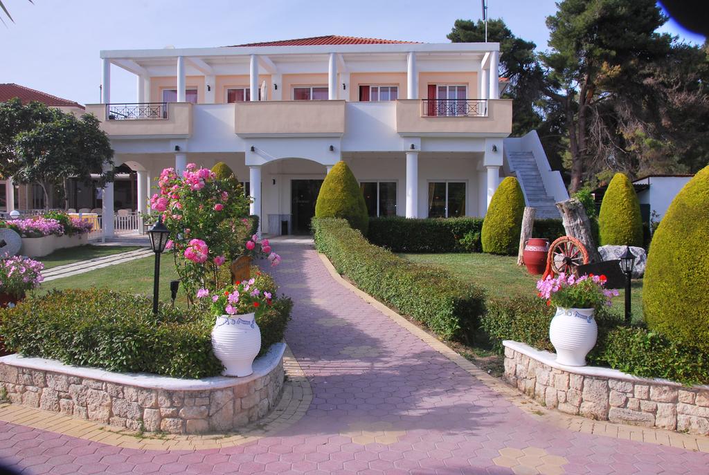 Hotel Chrousso Village