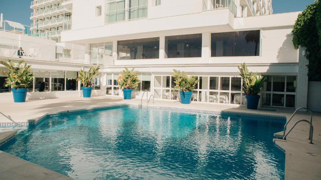 Alay Hotel