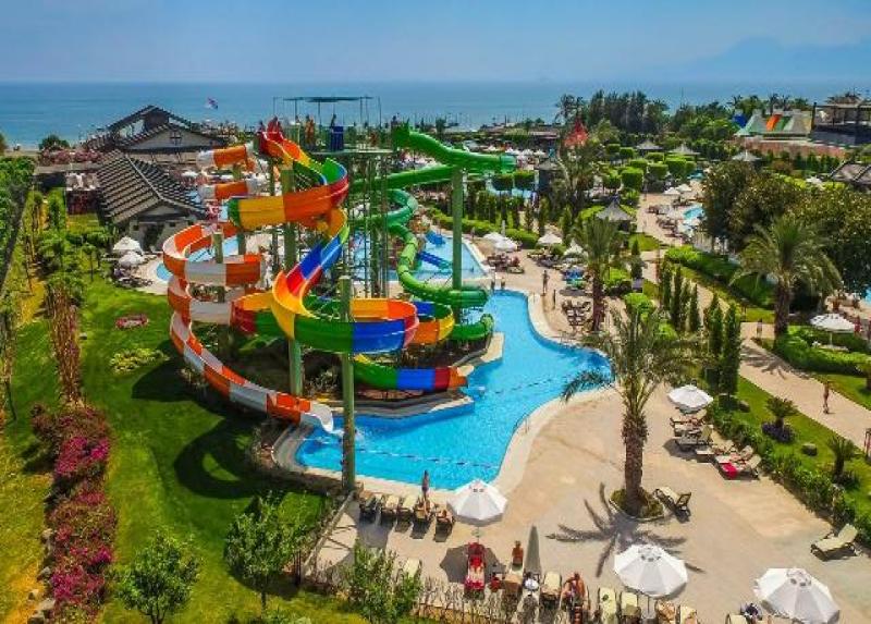 Limak Lara Deluxe Hotel