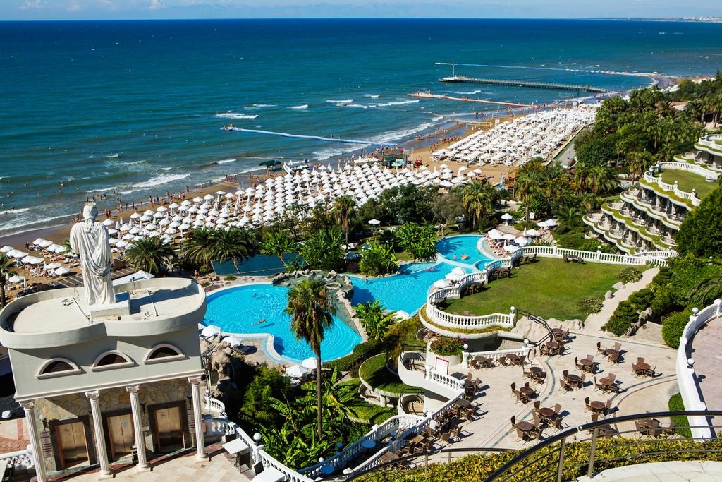 Sunrise Queen Resort & Spa