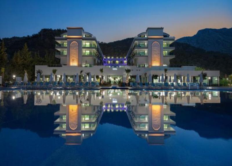 Dosinia Luxury Resort Hotel