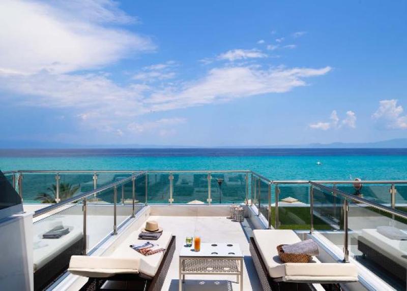 Sea Level Hotel