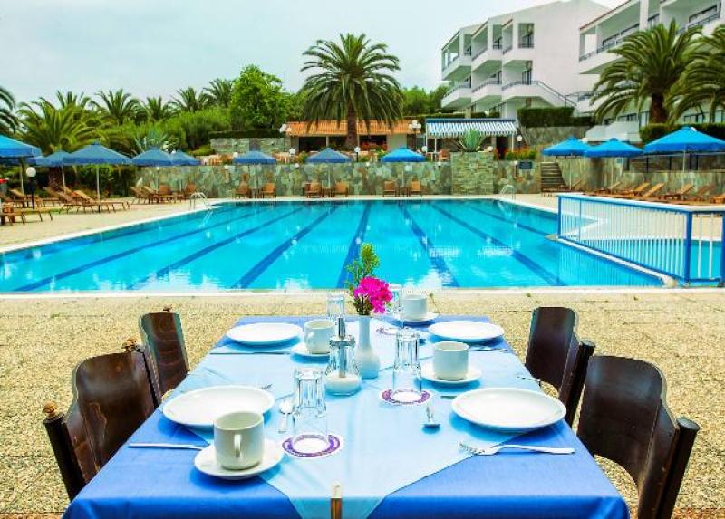Xenioas Port Marina Hotel