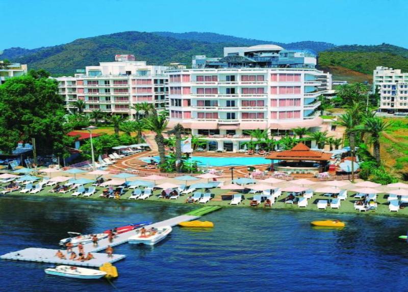 Elegance Hotel