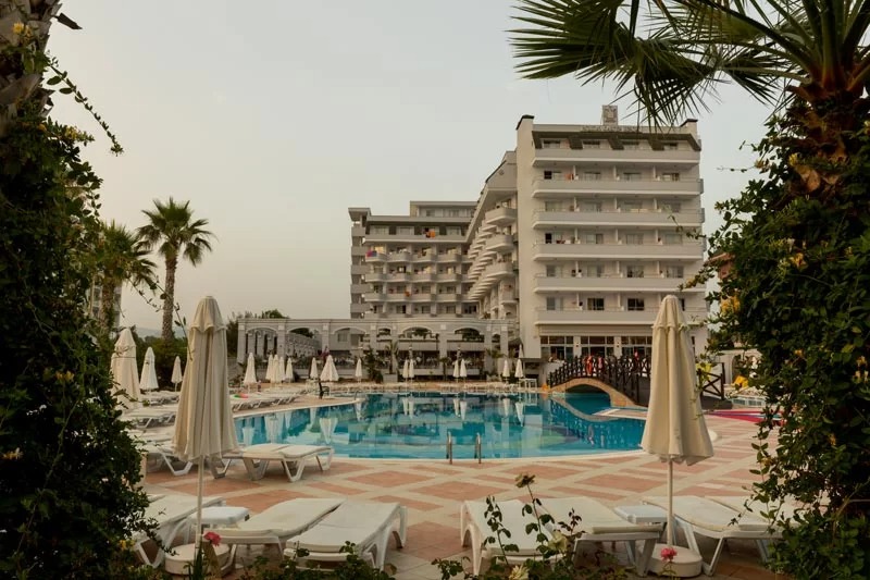 Holiday Garden Resort Hotel