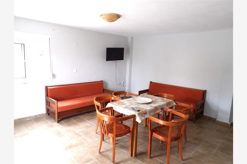Vila Panos