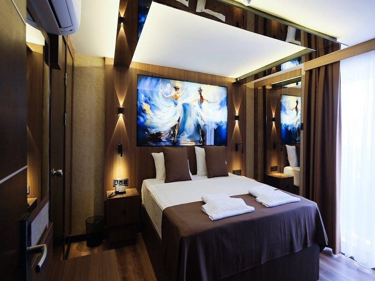 Duqqan Deluxe Hotel