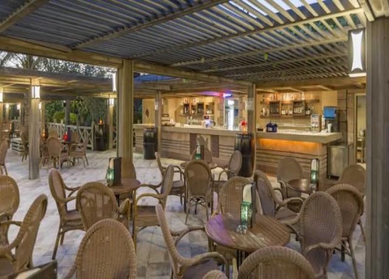 Royal Wings Hotel