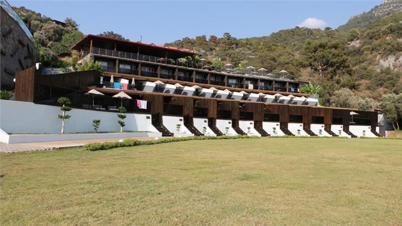 Manaspark Deluxe Hotel