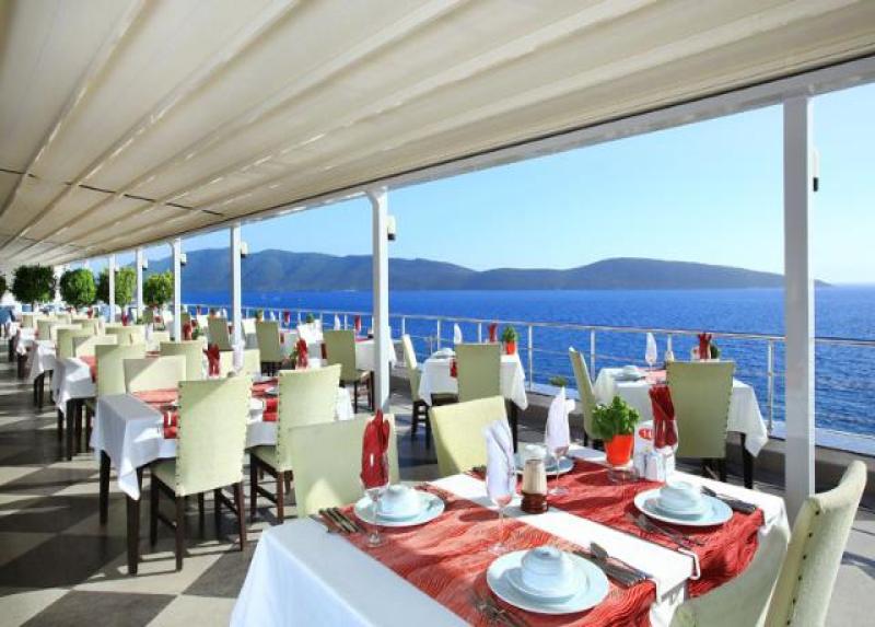 Forever Club Hotel