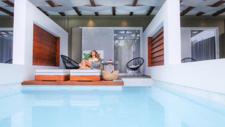 Hotel Royal Hotel and Suites