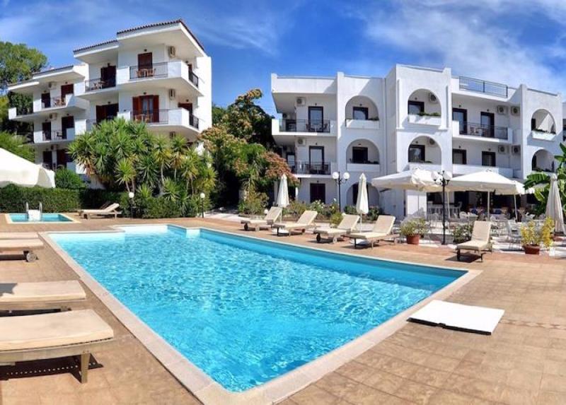 Korali Skiatos Hotel
