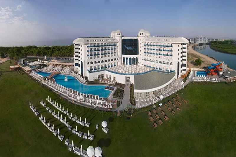 Water Side Resort & Spa Hotel