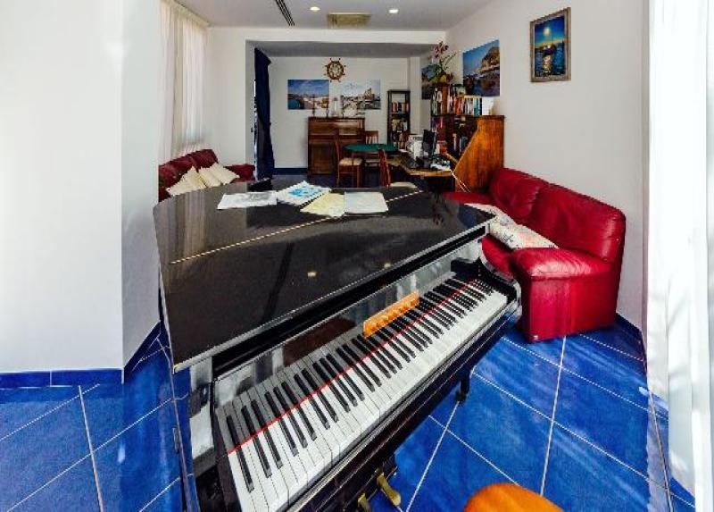 Astro Suite Hotel