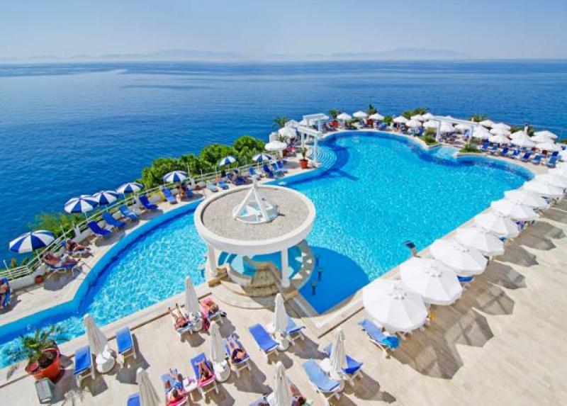 Korumar Deluxe Hotel