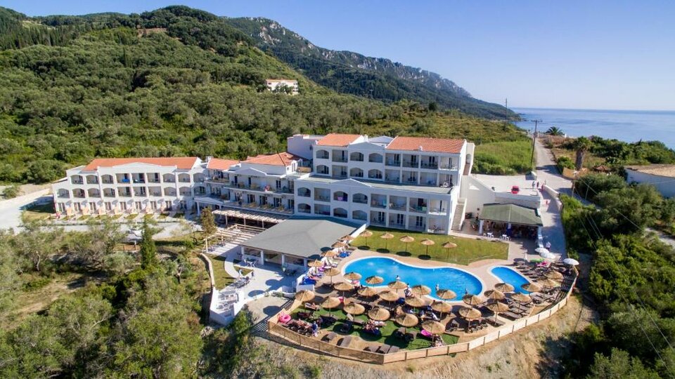 Ninos Saint George Palace