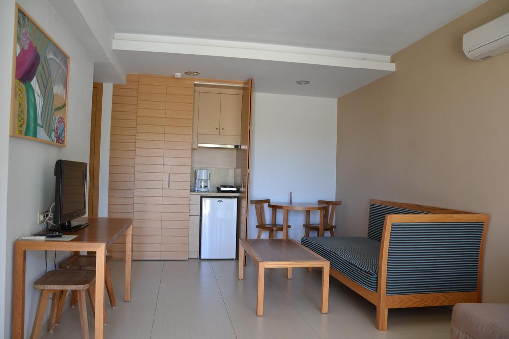 Iolida Beach Hotel