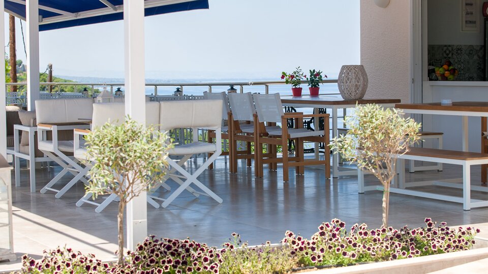 12 Olympian Gods Hotel
