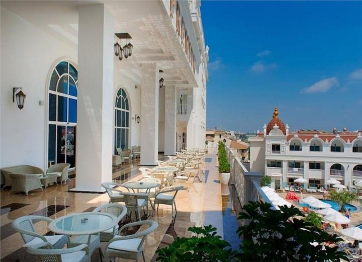 Side Premium Hotel